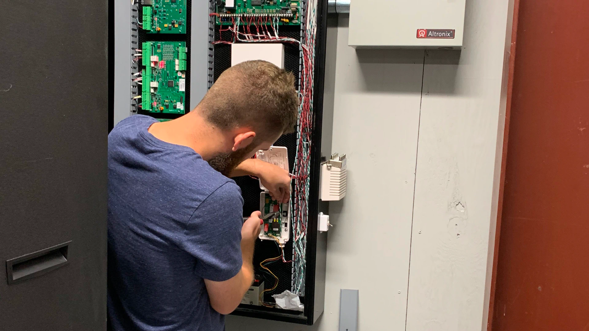 electrical repair service